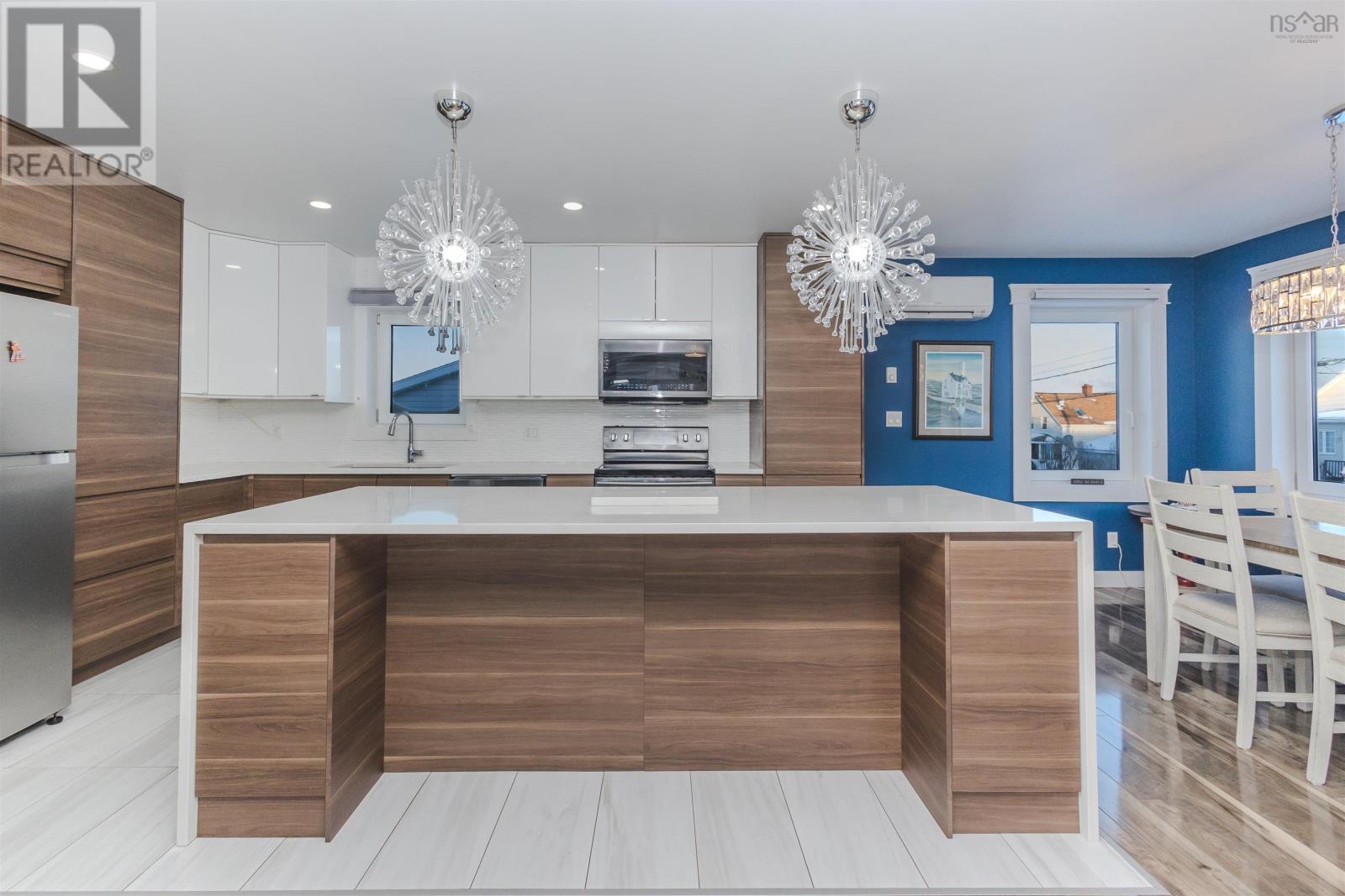 Property 11 of 41 of 100 Ocean Avenue