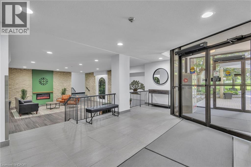 93 WESTWOOD Unit 206 photo 4