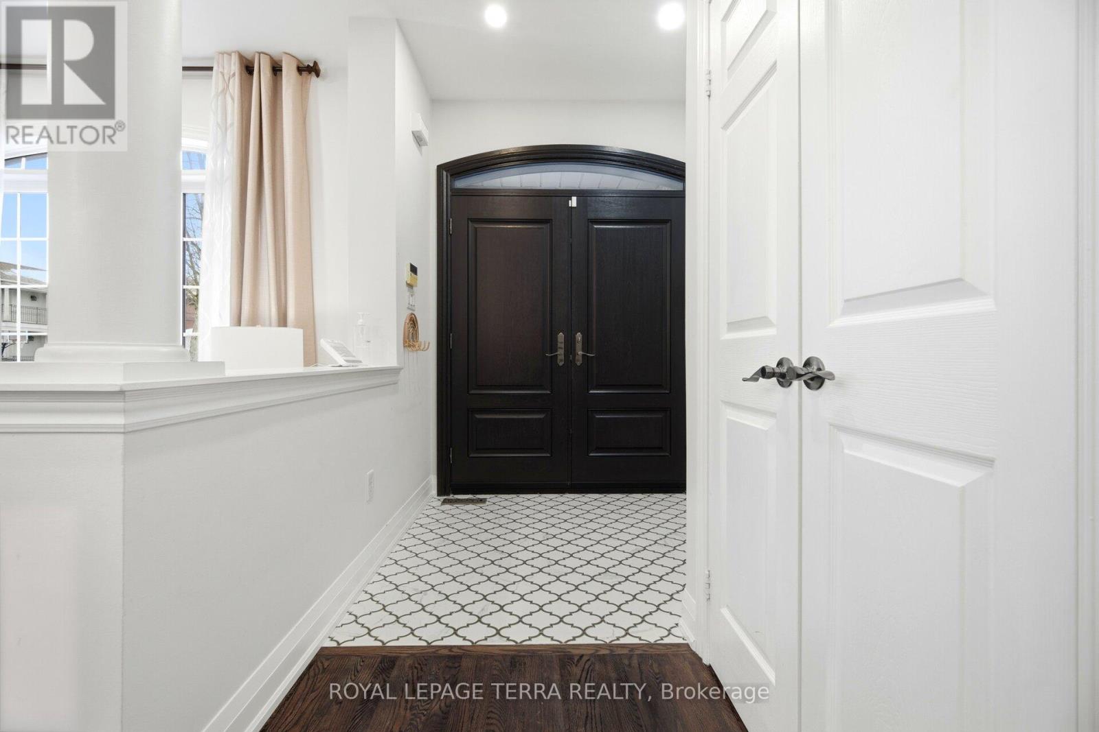 19 SCARLETT TRAIL - Photo 5 of 50, Vaughan (Vellore Village), Ontario