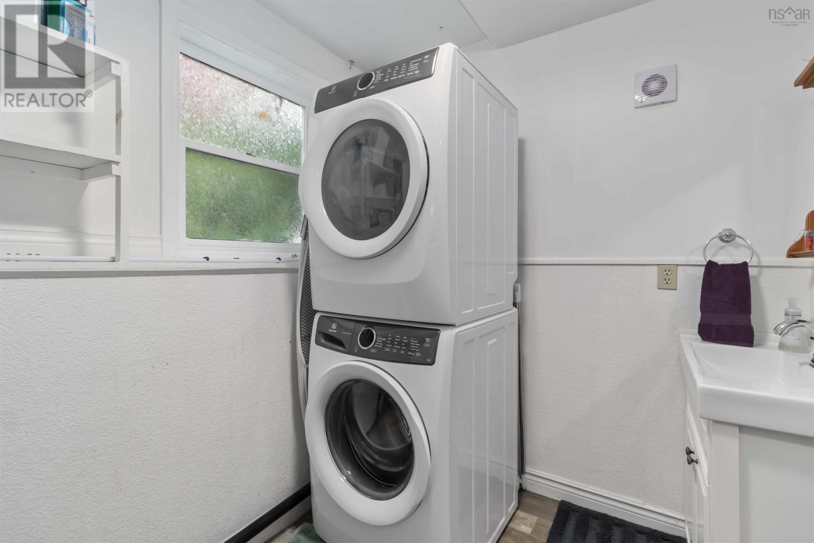 Property 20 of 45 of 336 West Street