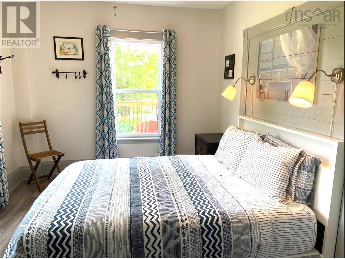 Property 22 of 49 of 336 West Street