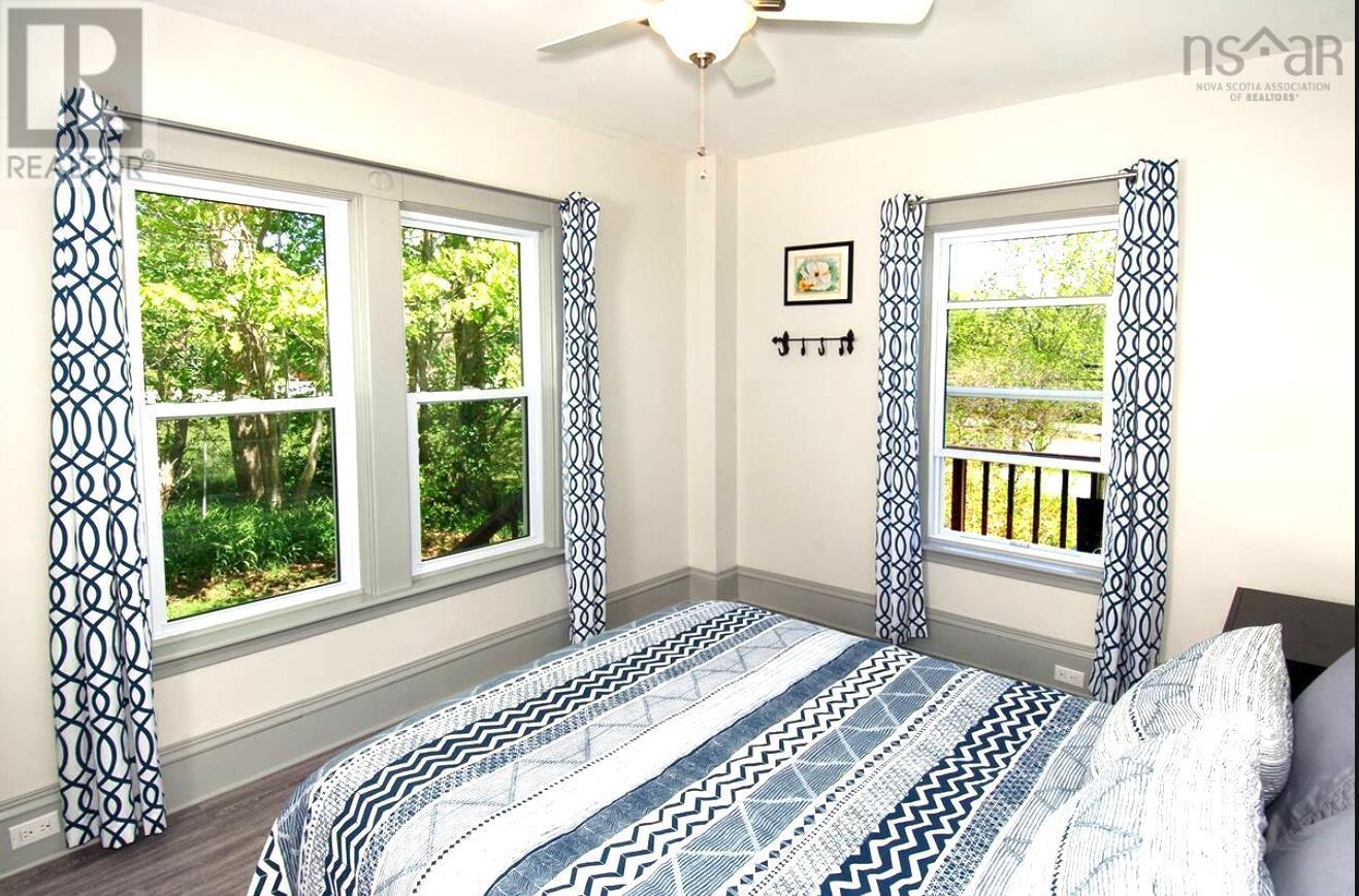 Property 24 of 49 of 336 West Street