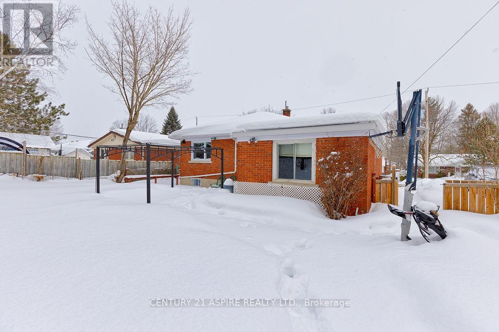 368 BELL STREET - Photo 4 of 39, Pembroke, Ontario