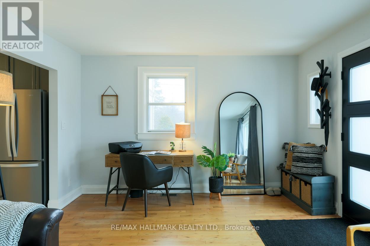 28 LYNN ROAD - Photo 5 of 25, Toronto (Birchcliffe-Cliffside), Ontario