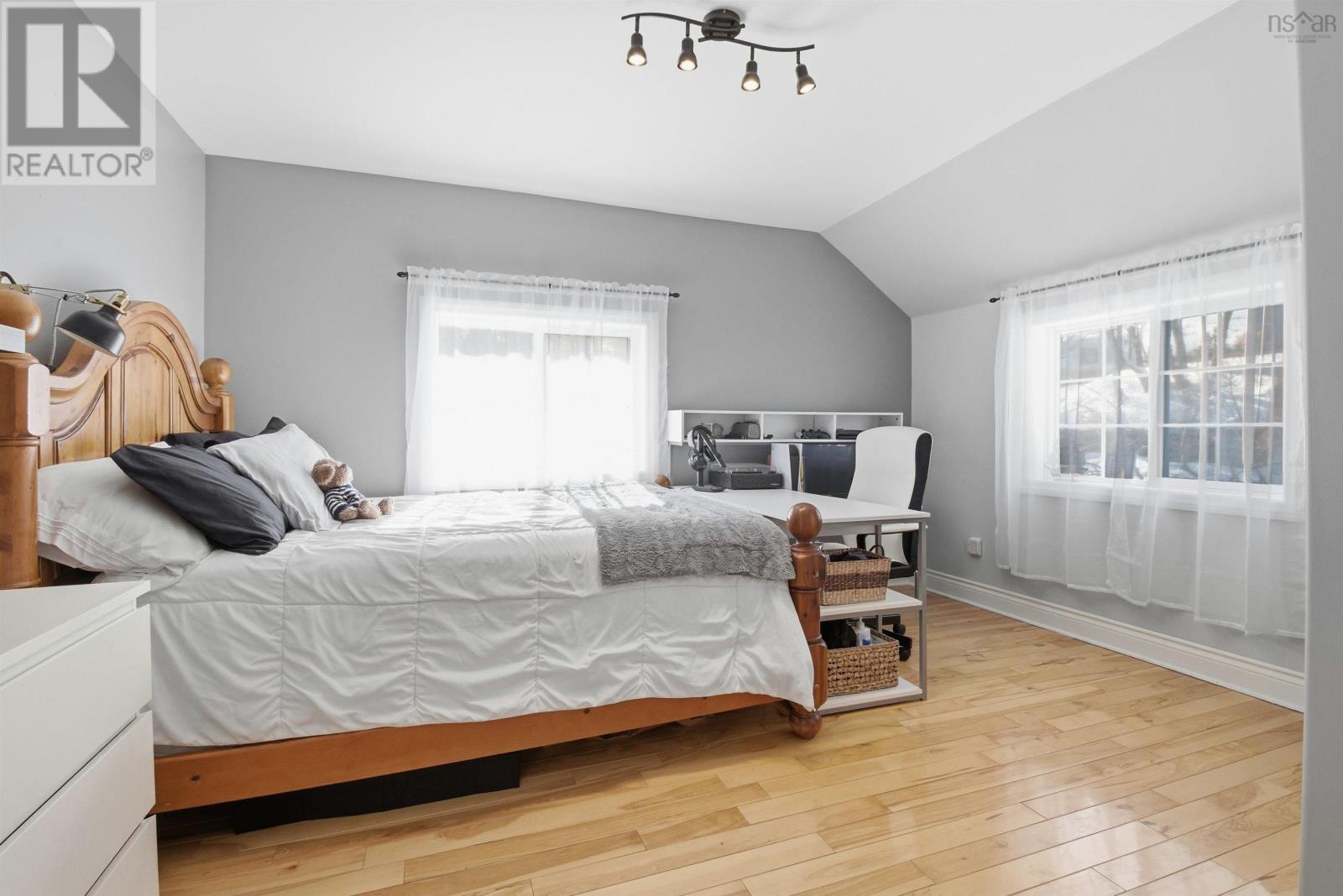 Property 27 of 47 of 11 Maplewood Drive