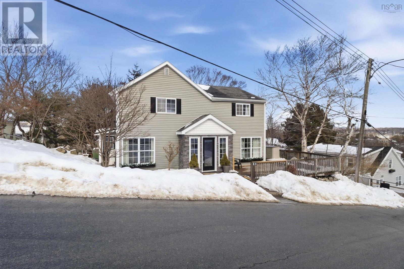 Property photo of 11 Maplewood Drive