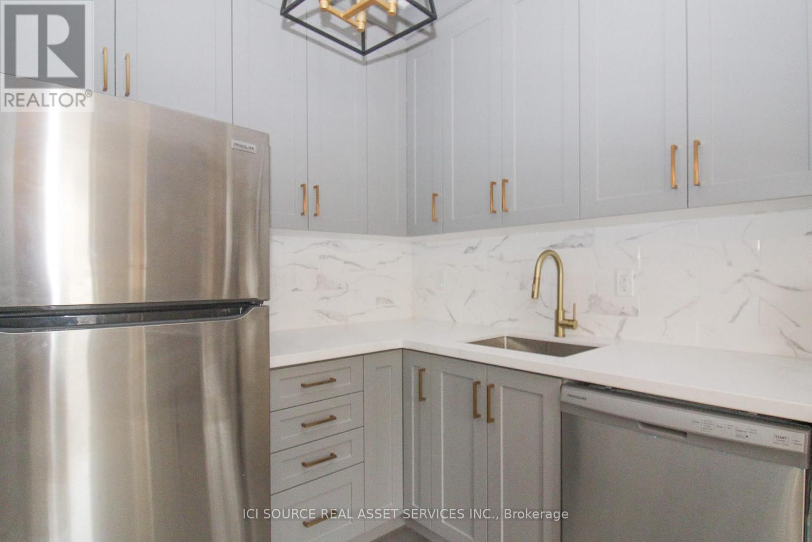 291 Stewart Street 1