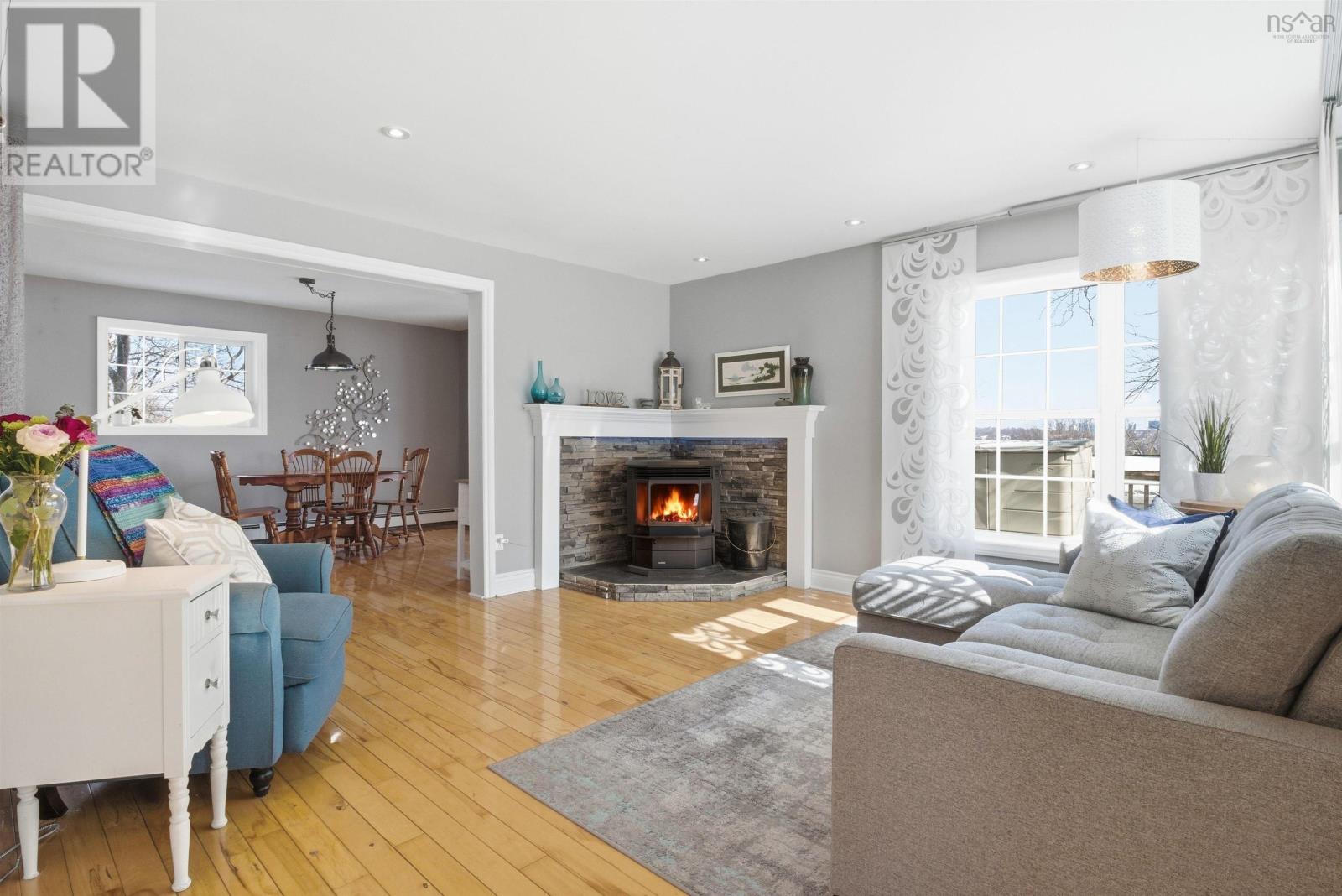 Property 7 of 47 of 11 Maplewood Drive