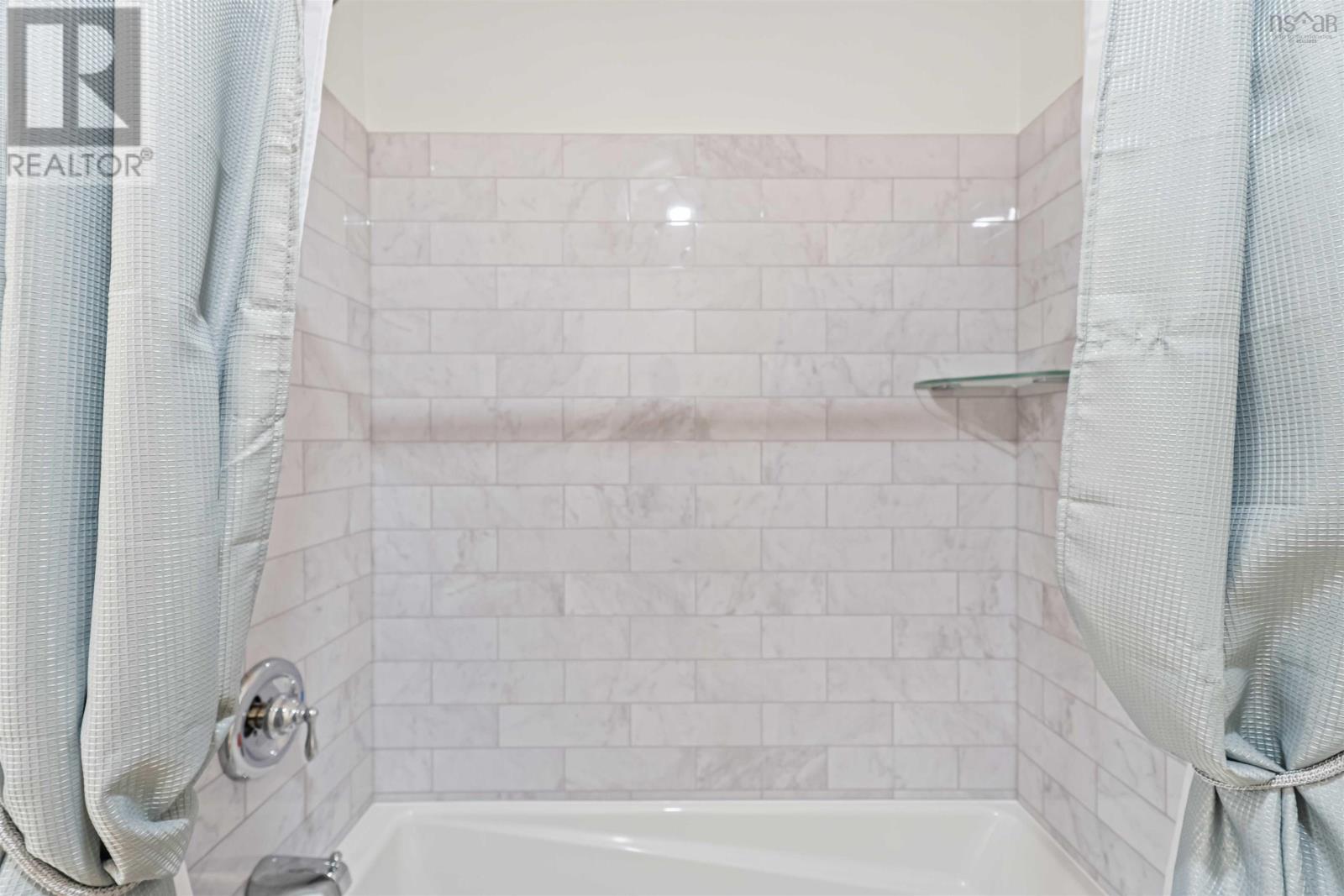 Property 28 of 50 of 866 Brinton Road