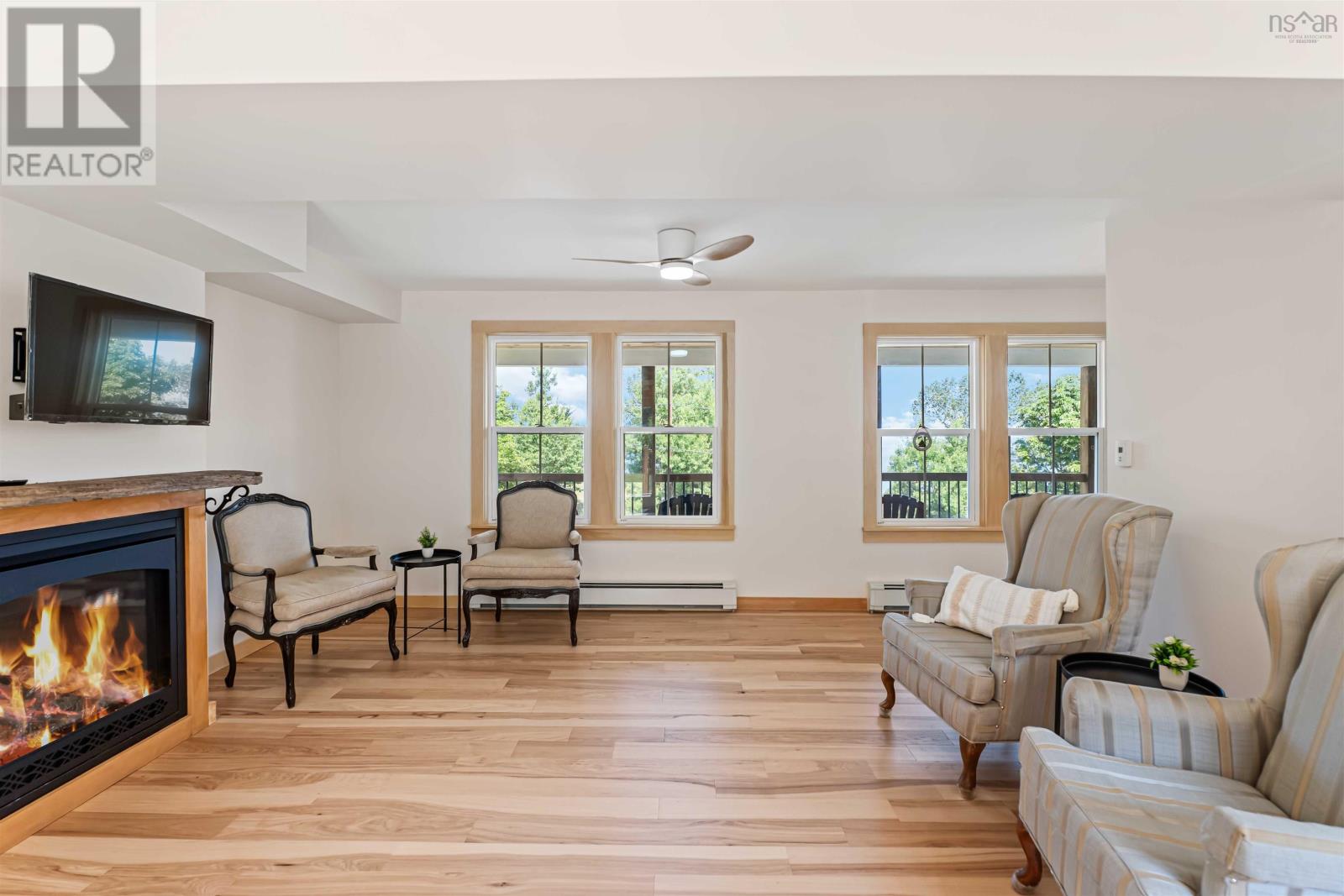 Property 26 of 50 of 866 Brinton Road