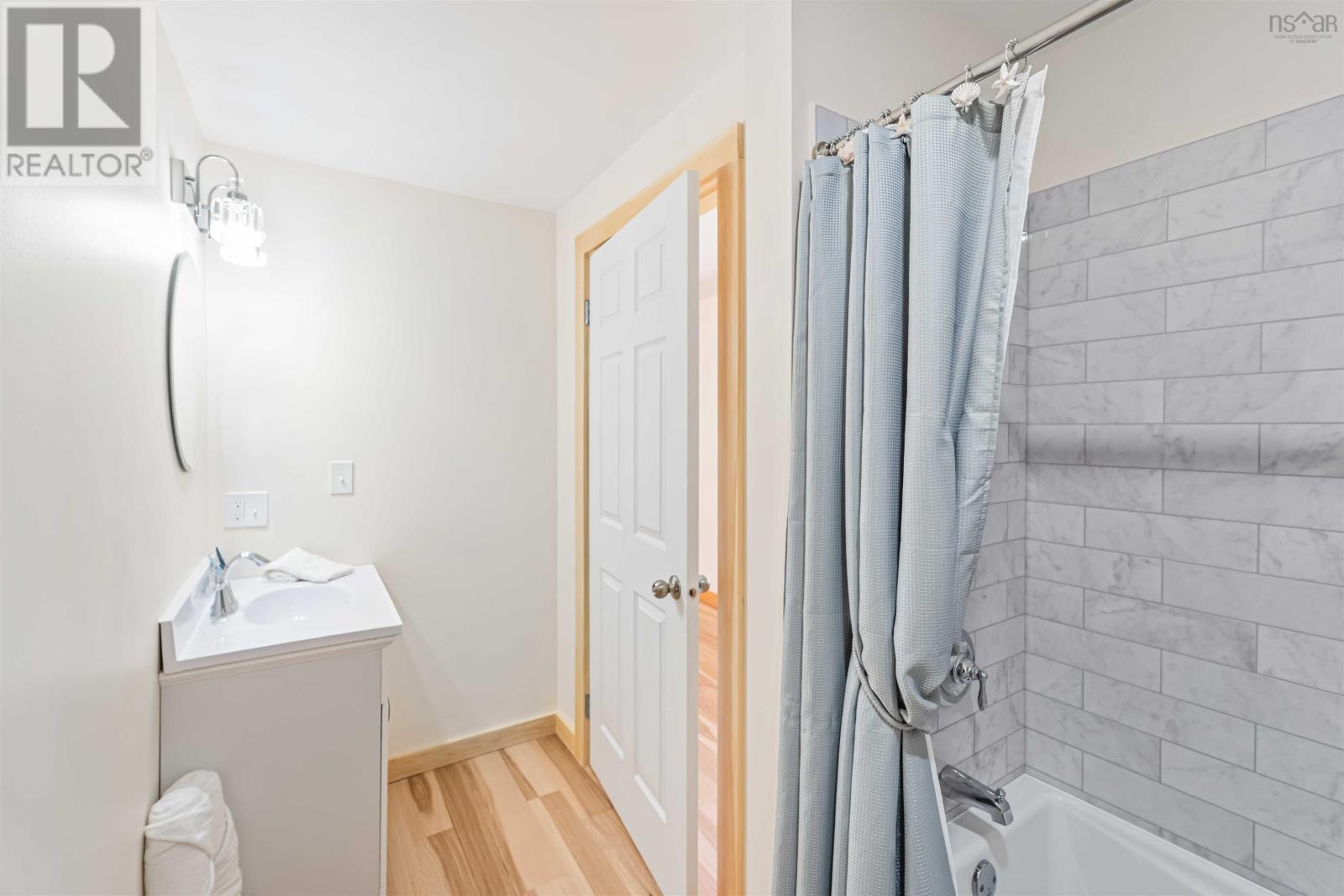 Property 29 of 50 of 866 Brinton Road