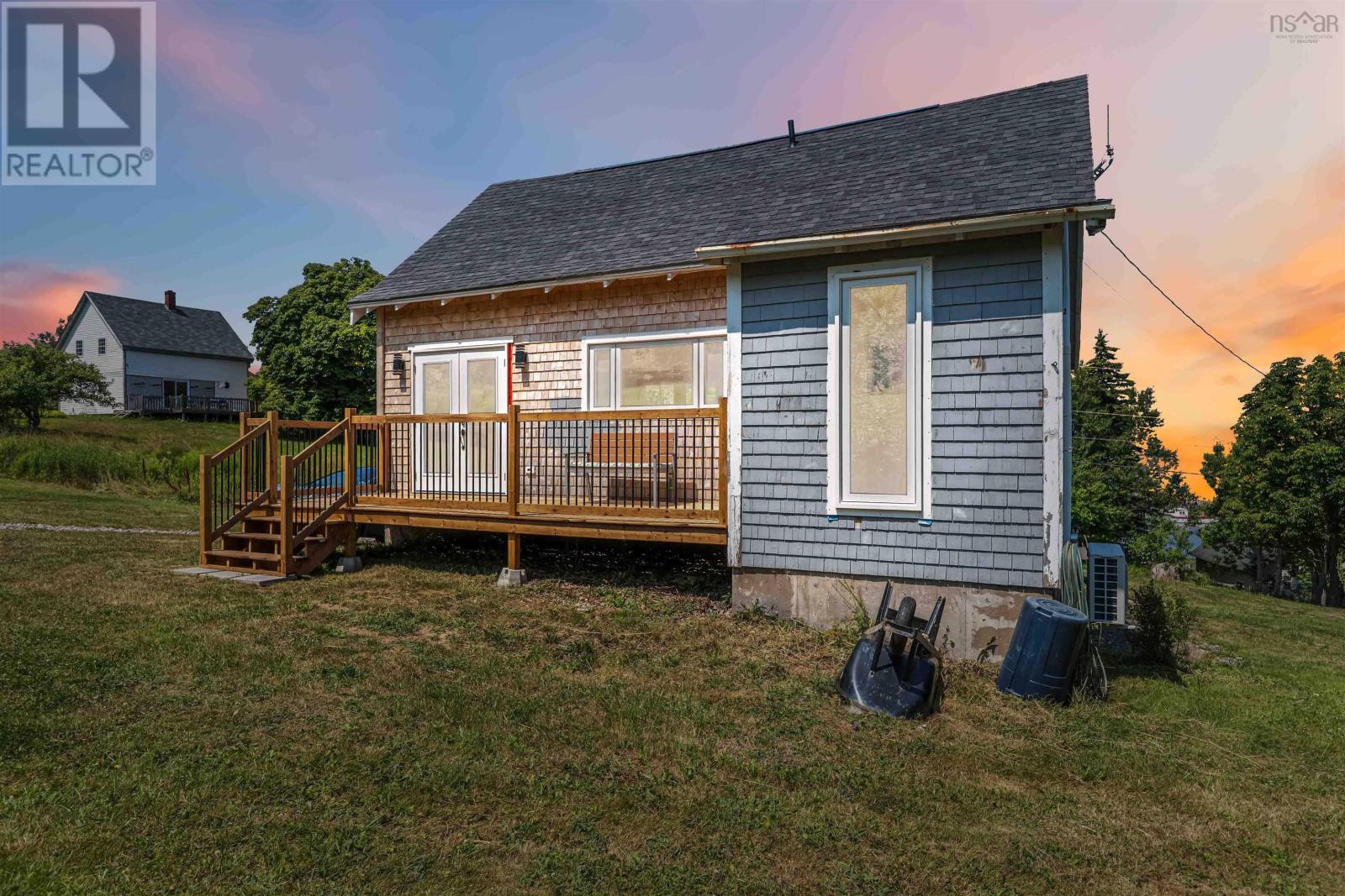 Property 44 of 50 of 866 Brinton Road