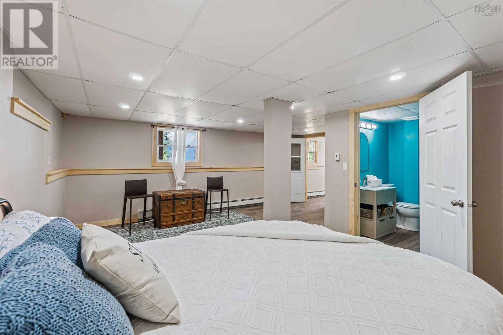 Property 9 of 50 of 866 Brinton Road