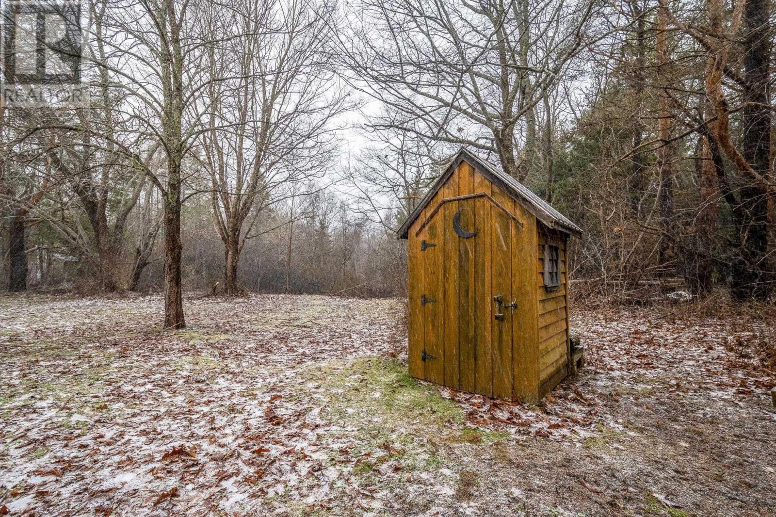 Property 3 of 47 of 9499 Highway 10