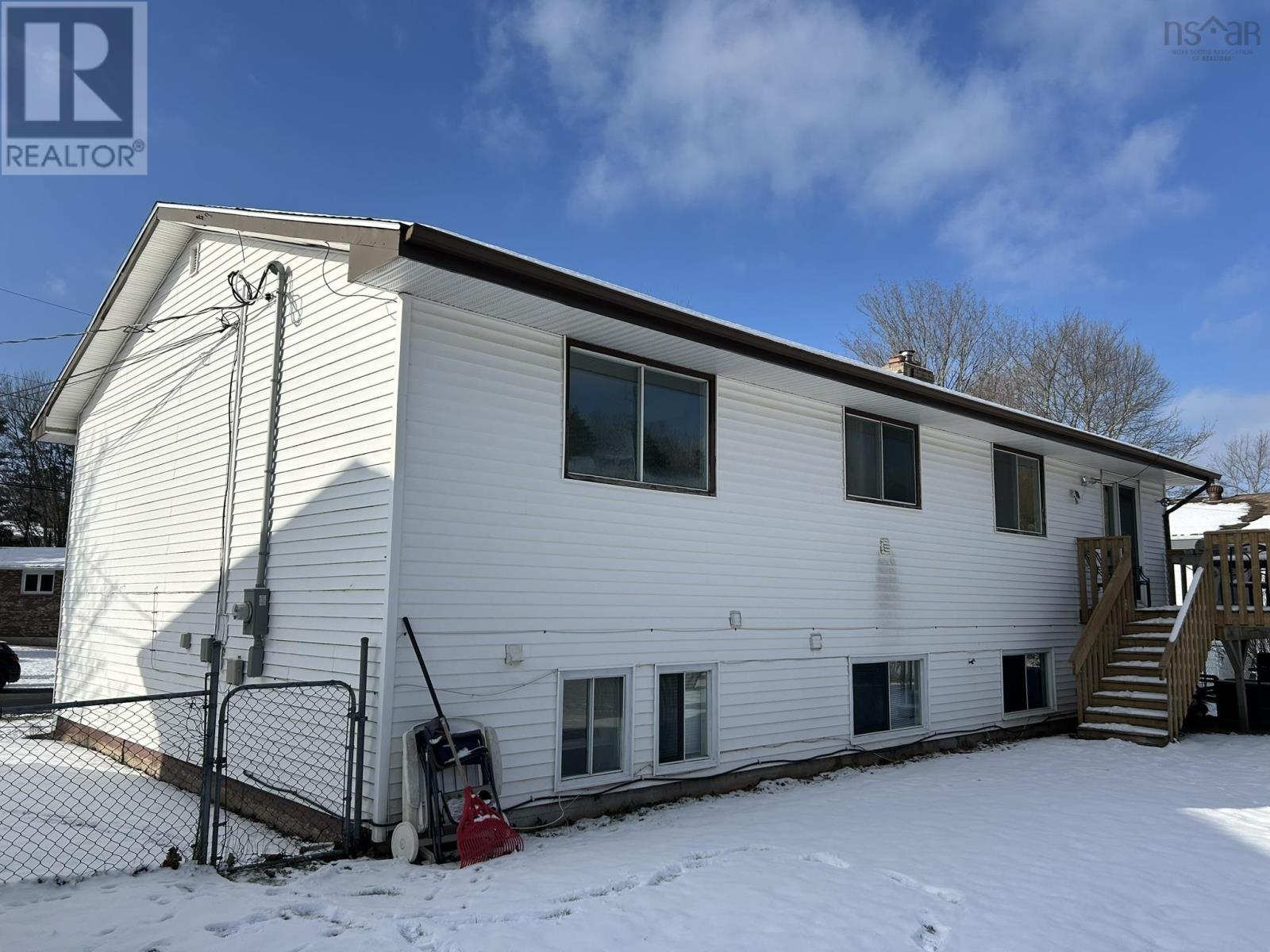 Property 33 of 36 of 77 HARRIS Avenue