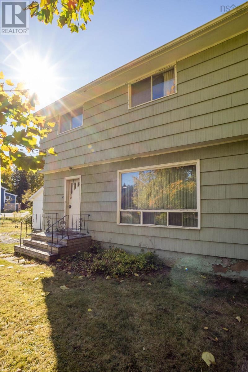 Property 3 of 19 of 76 Highland Avenue