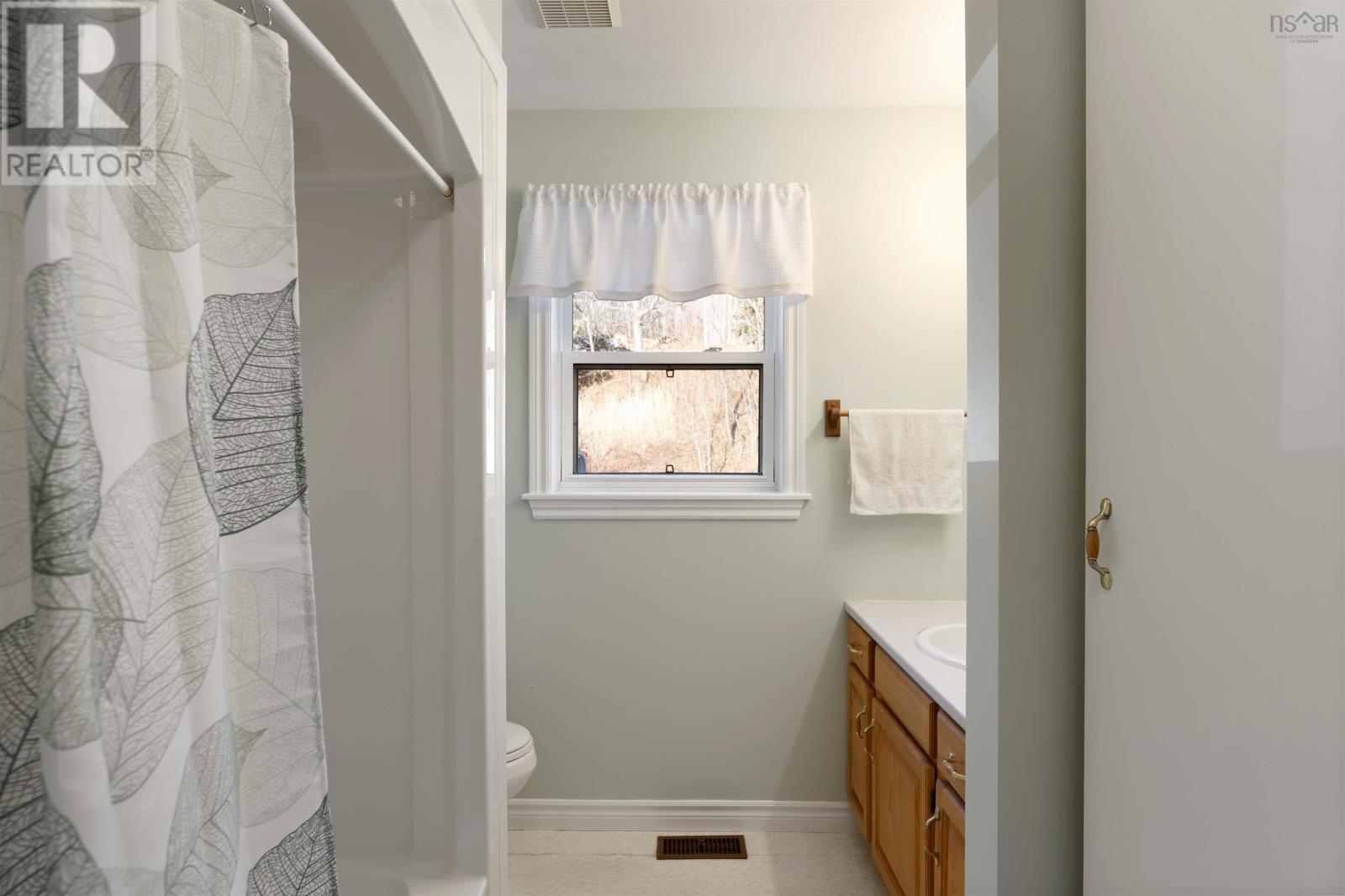 Property 22 of 31 of 4395 Prospect Road