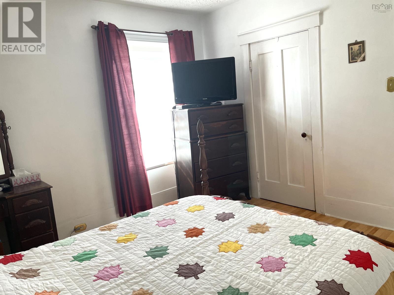 Property 28 of 39 of 1729 Highway 6