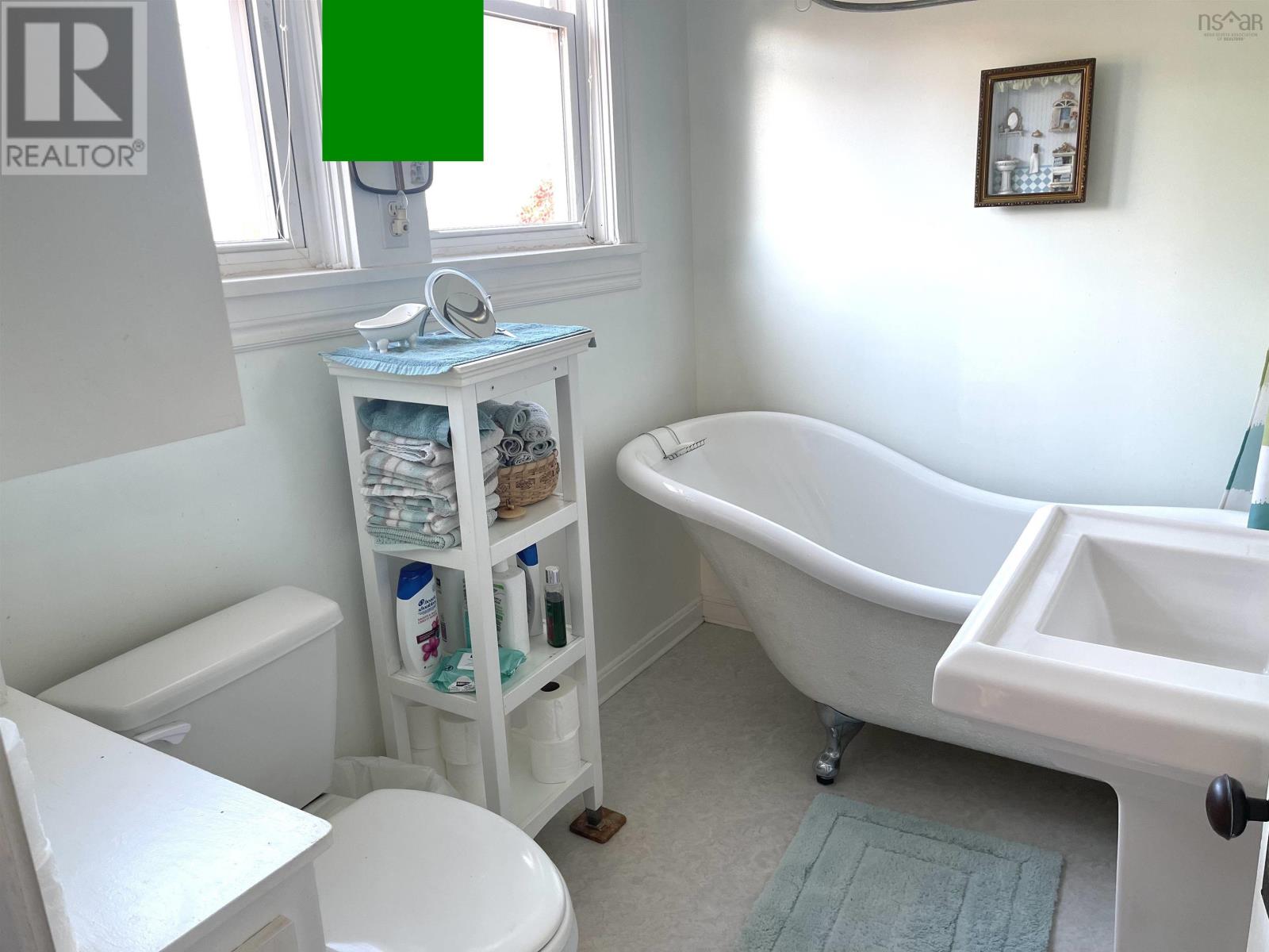 Property 26 of 39 of 1729 Highway 6