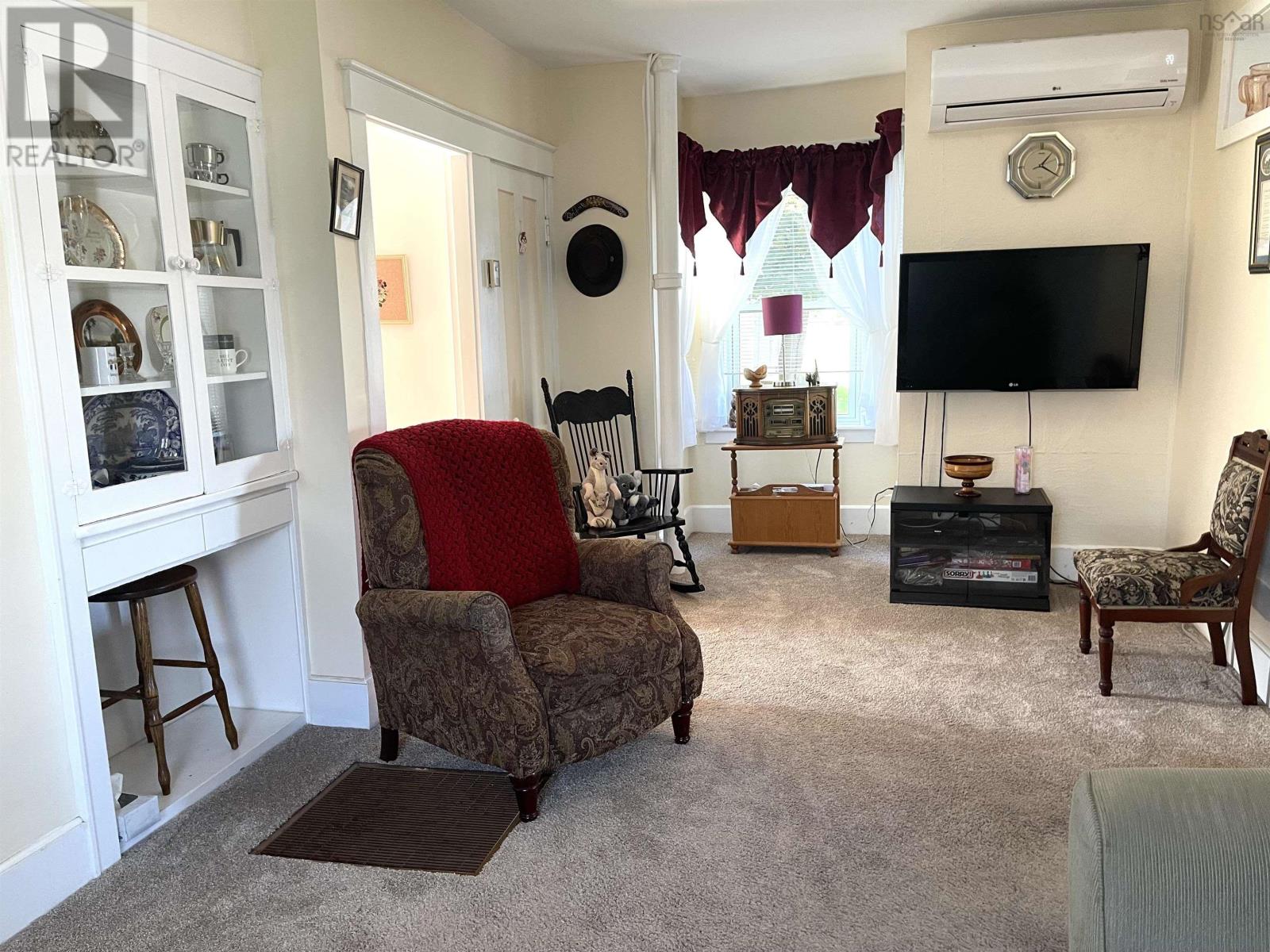 Property 20 of 39 of 1729 Highway 6