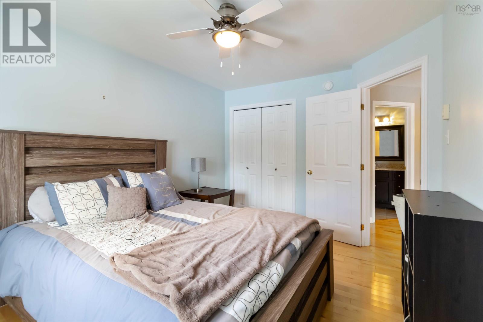 Property 33 of 48 of 92 Russell Lake Drive