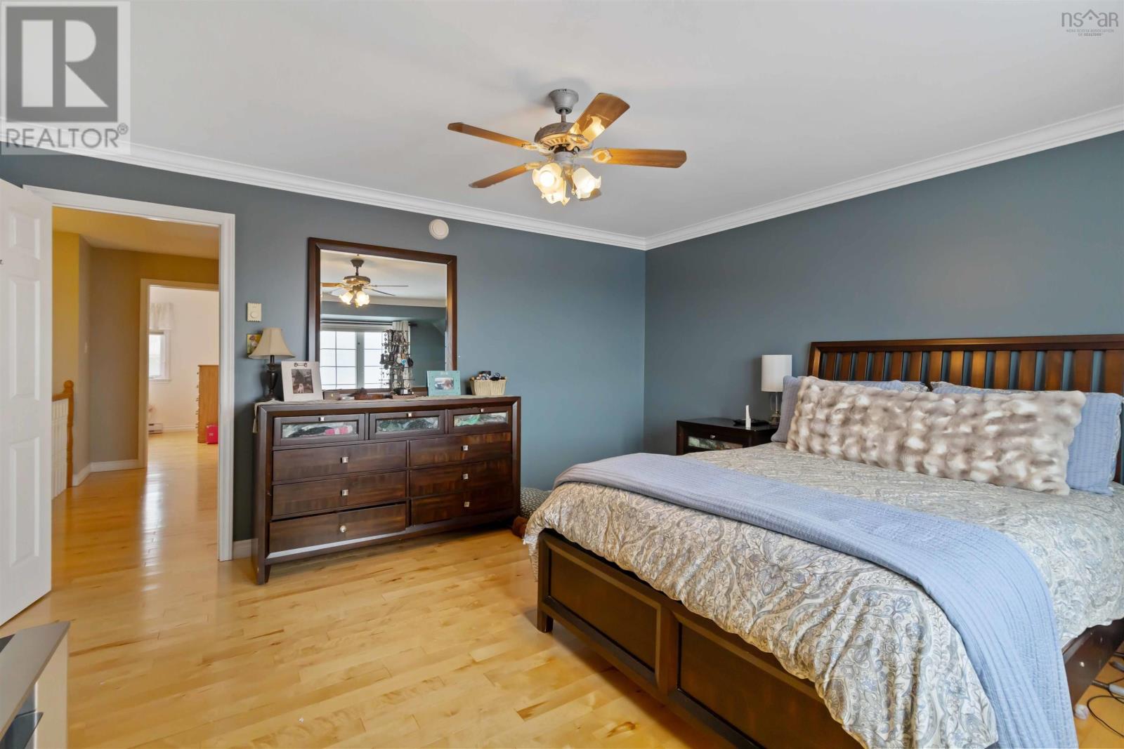 Property 30 of 48 of 92 Russell Lake Drive