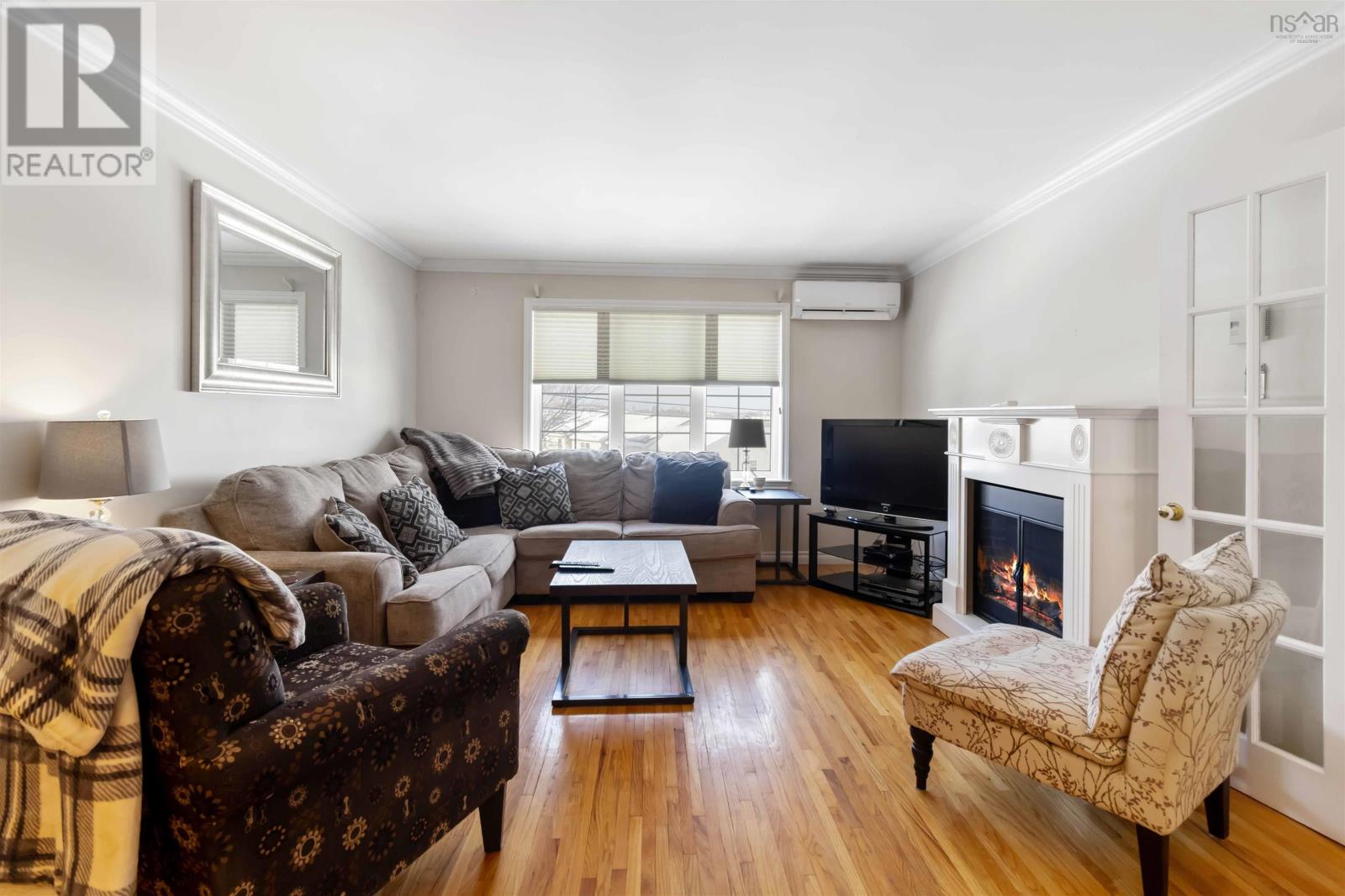 Property 8 of 48 of 92 Russell Lake Drive