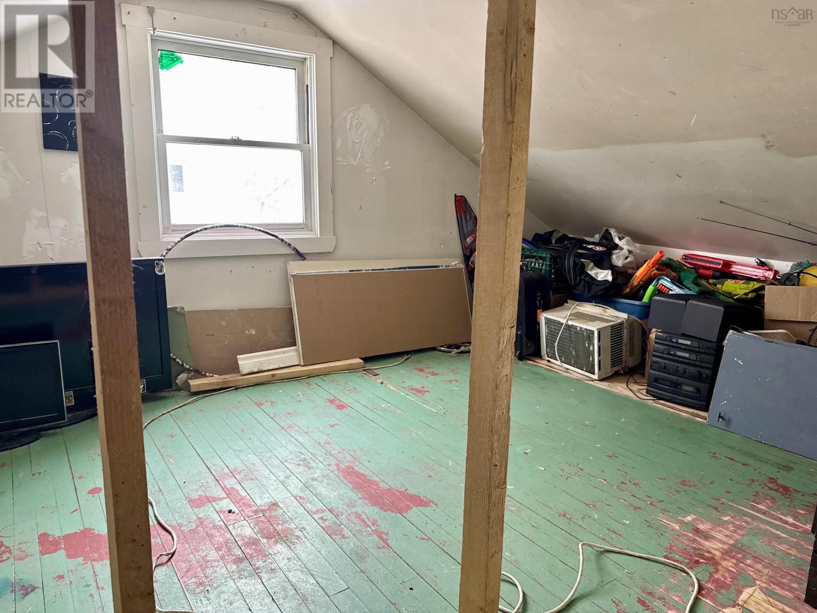 Property 17 of 20 of 2624 Highway 1