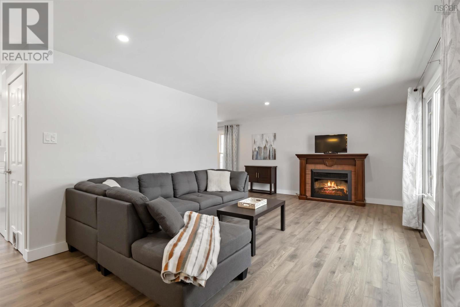 Property 12 of 40 of 171 Centennial Avenue