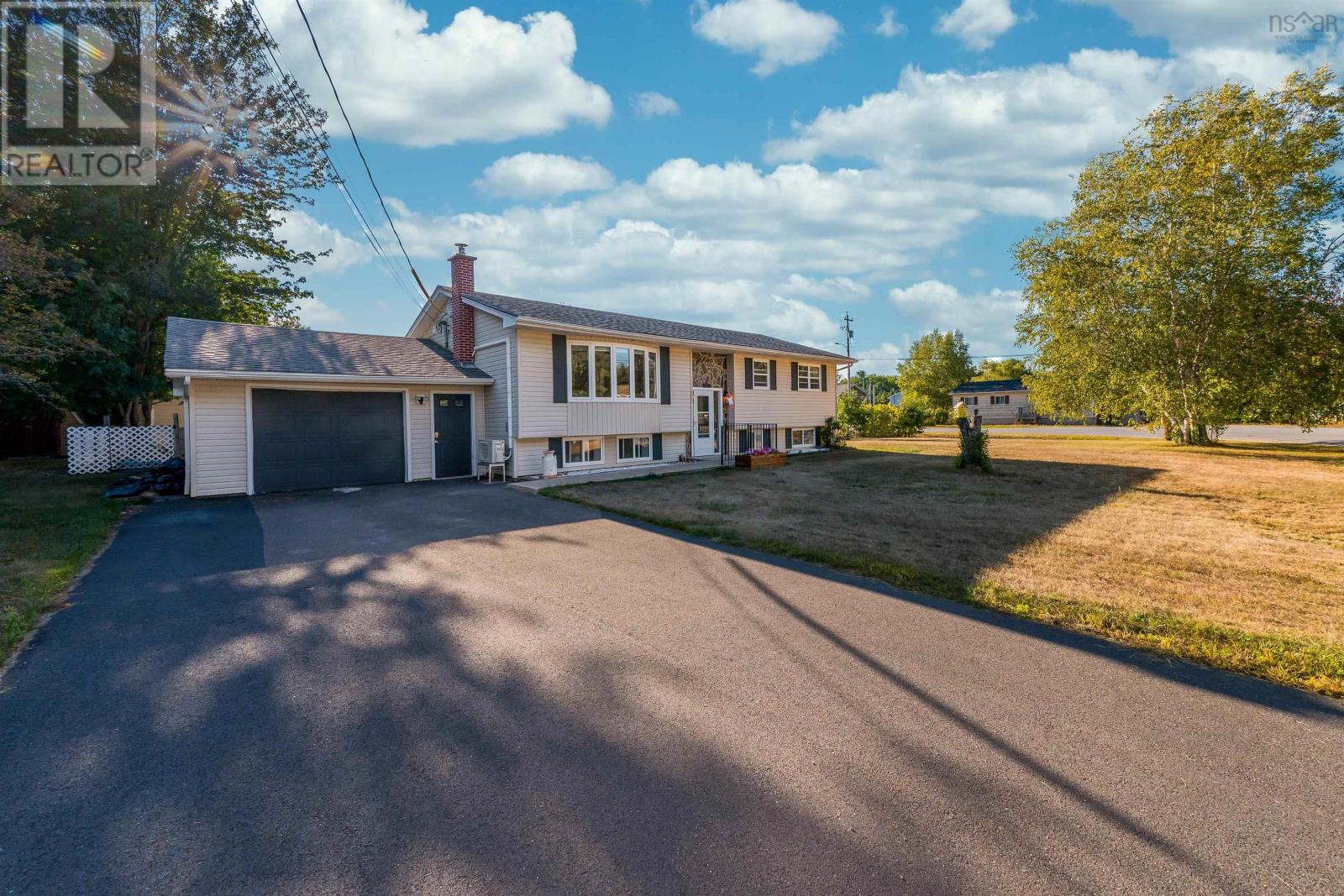 Property 29 of 33 of 1115 Tufts Avenue