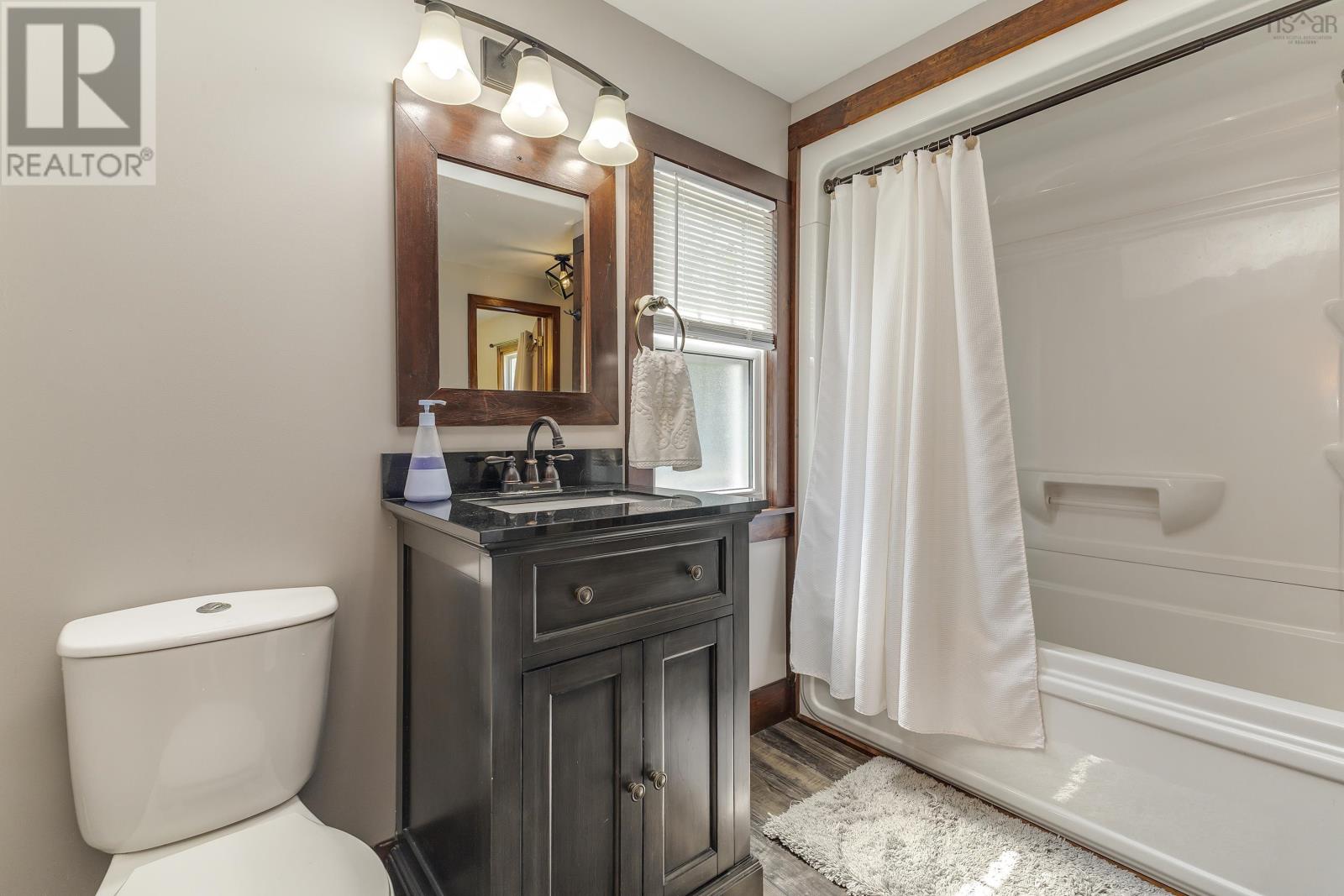 Property 33 of 50 of 54 Church Street