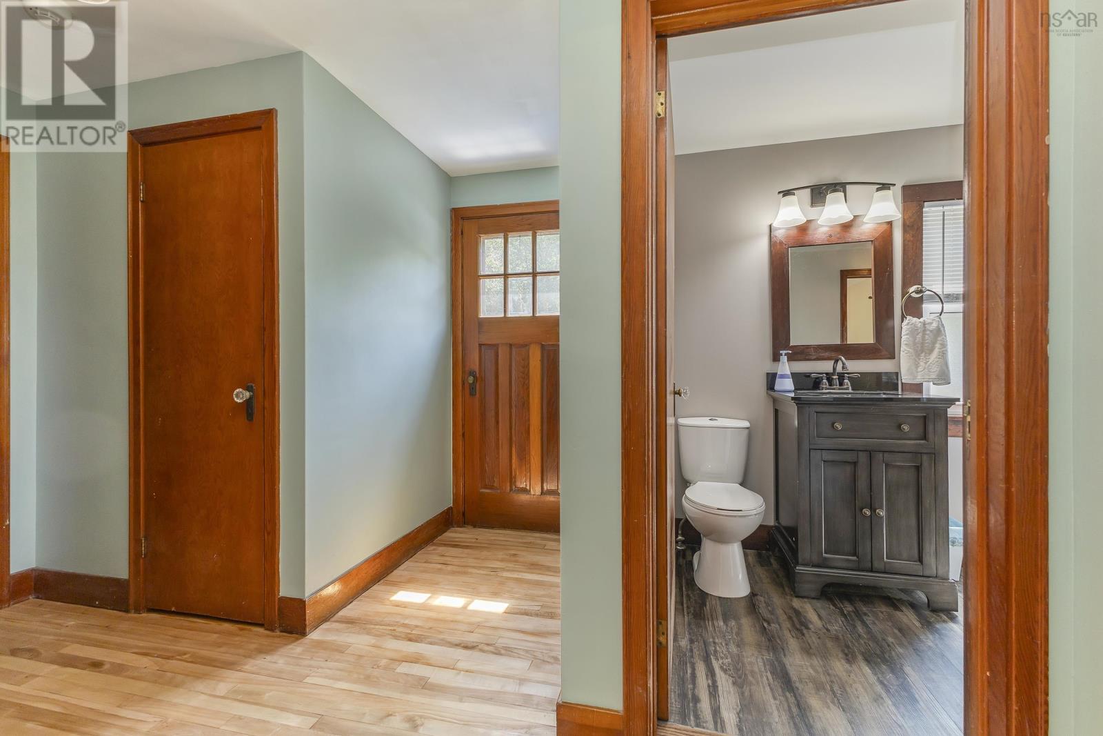 Property 41 of 50 of 54 Church Street