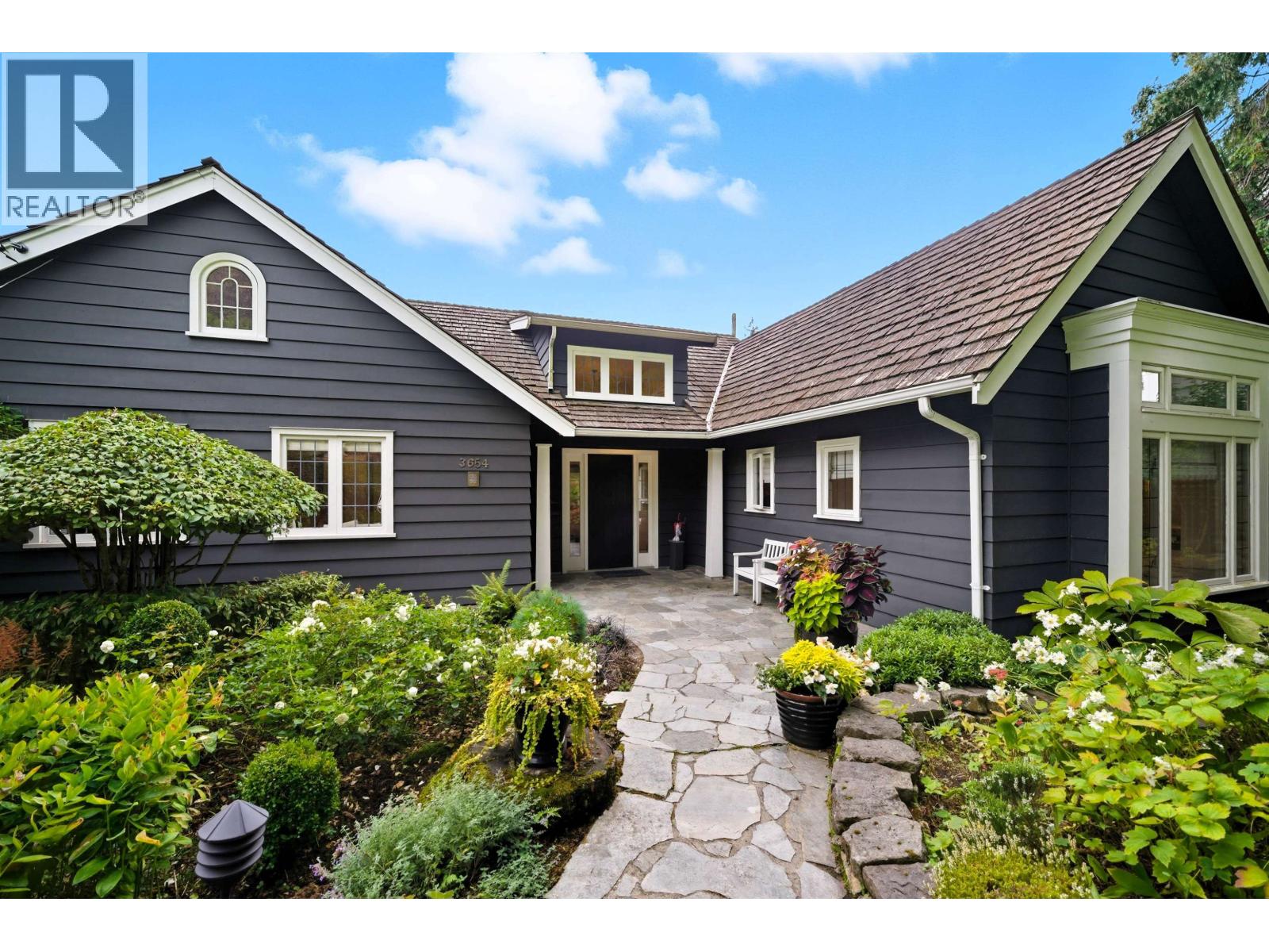 3654 CREERY AVENUE, West Vancouver