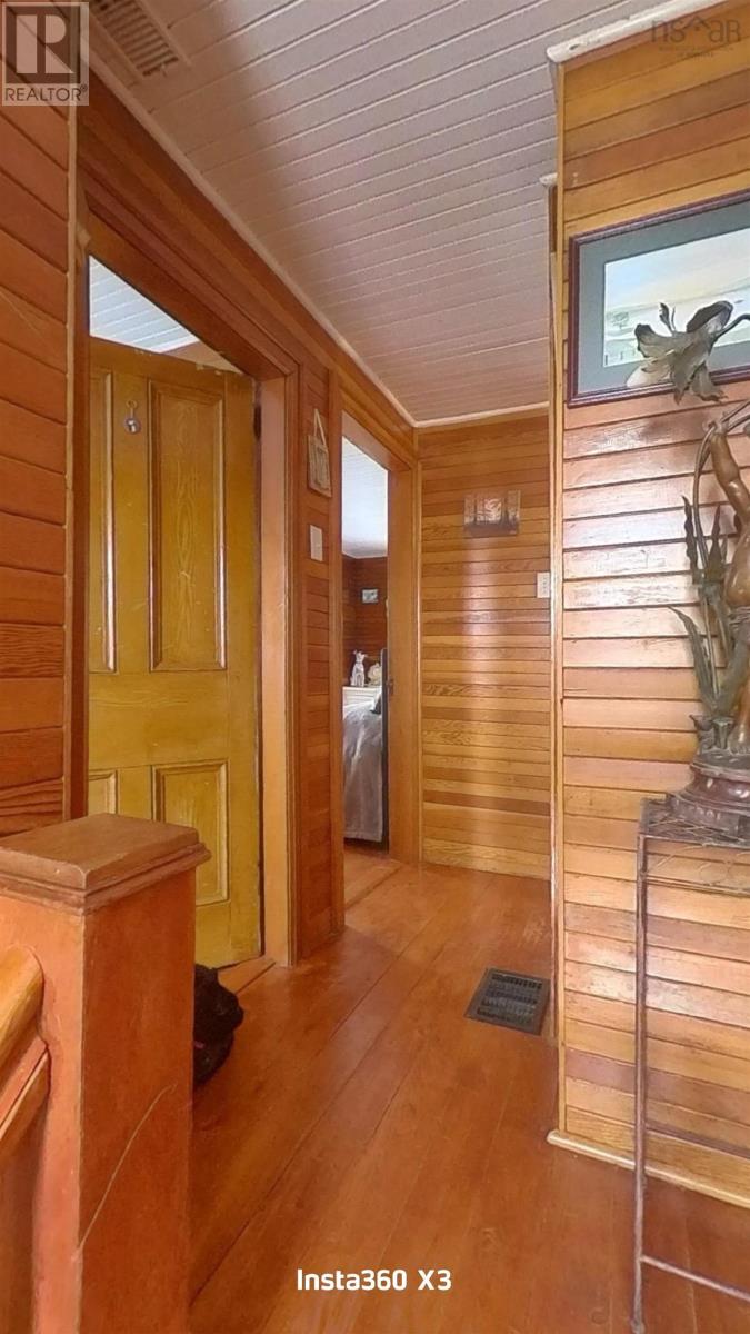 Property 25 of 40 of 1922 Highway 19