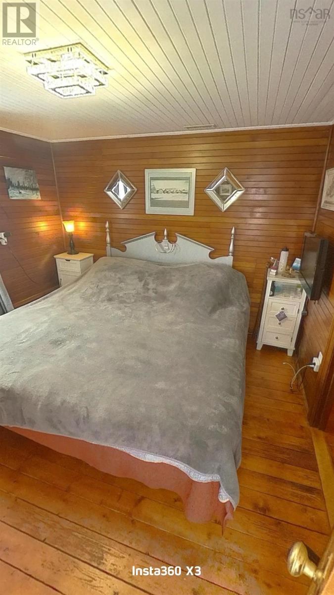 Property 35 of 40 of 1922 Highway 19