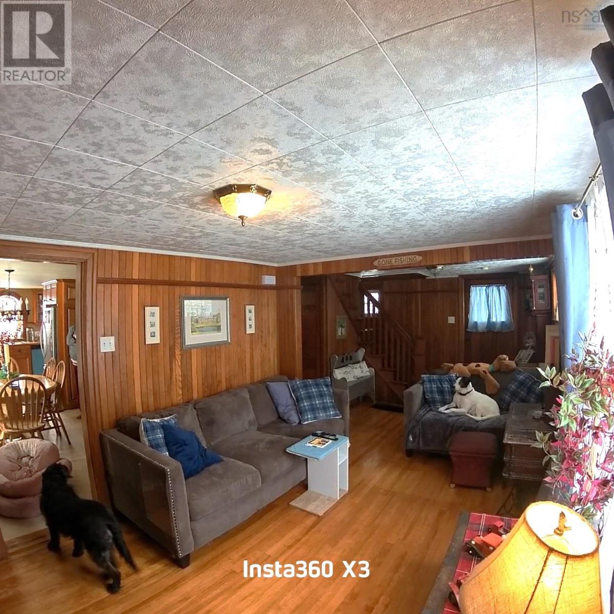 Property 14 of 40 of 1922 Highway 19