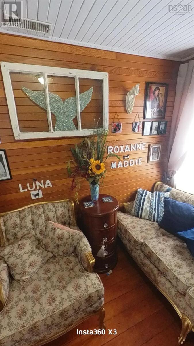 Property 37 of 40 of 1922 Highway 19