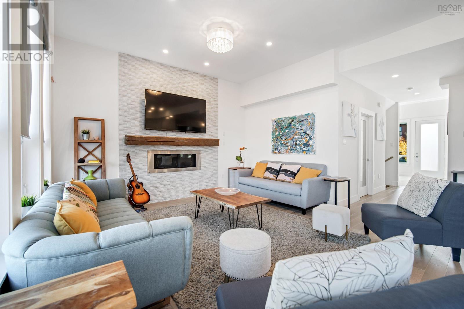 Property 13 of 49 of 322 Transom Drive