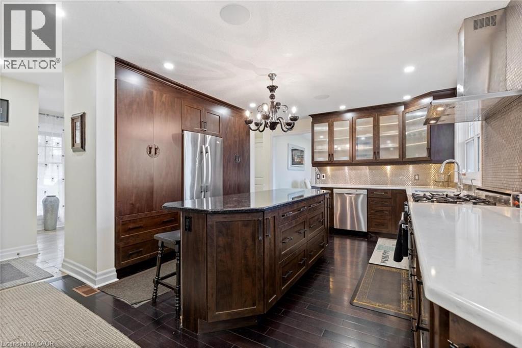 1073 NORTH SERVICE Road - 10