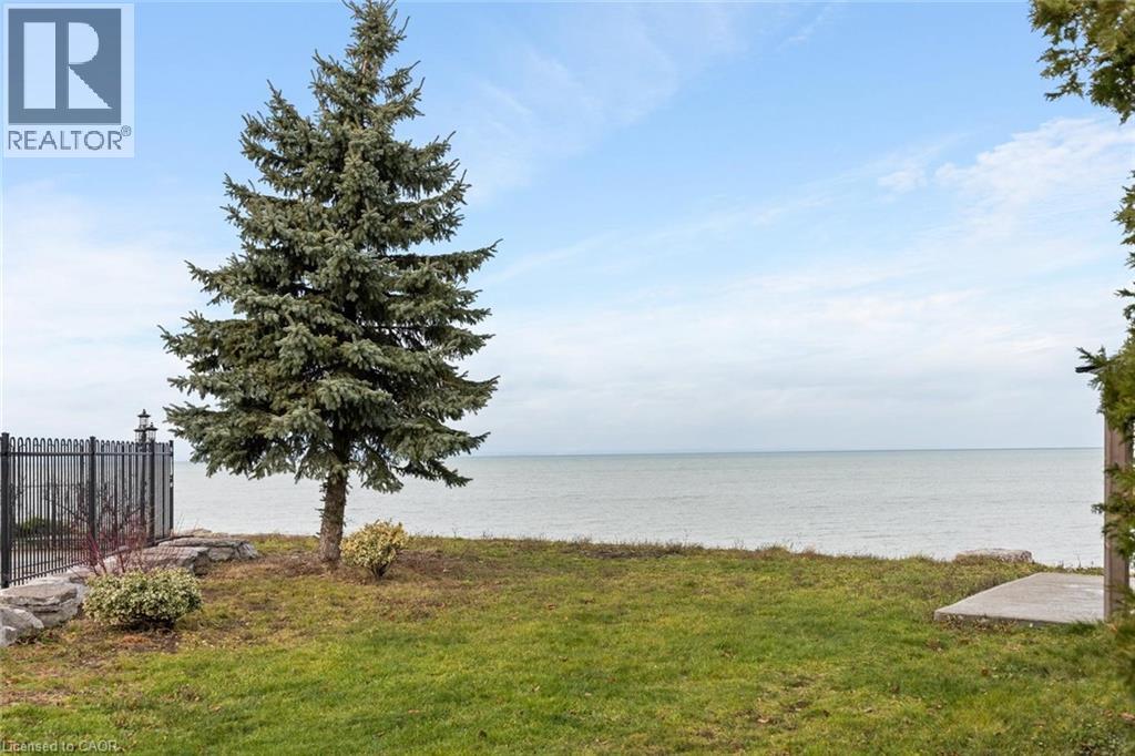 1073 NORTH SERVICE Road - 33