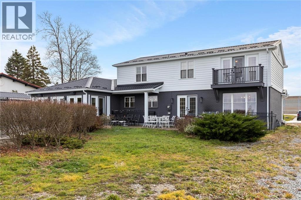 1073 NORTH SERVICE Road - 36
