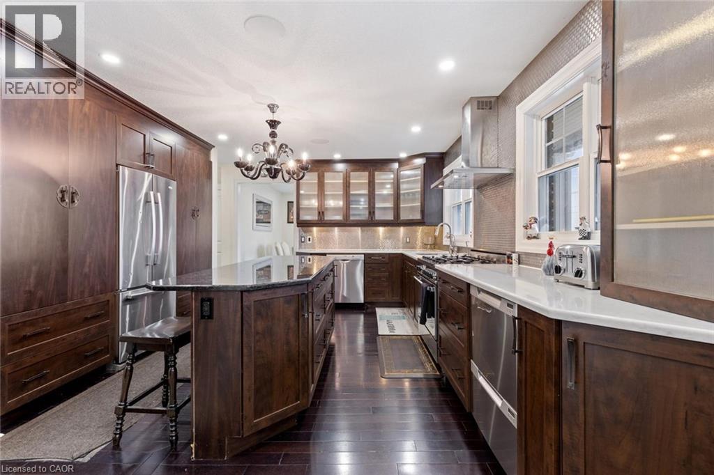 1073 NORTH SERVICE Road - 9