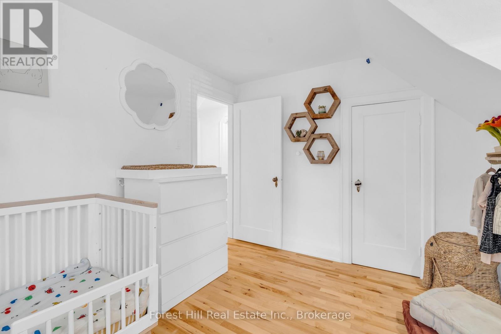 161 HERBERT STREET — photo 24