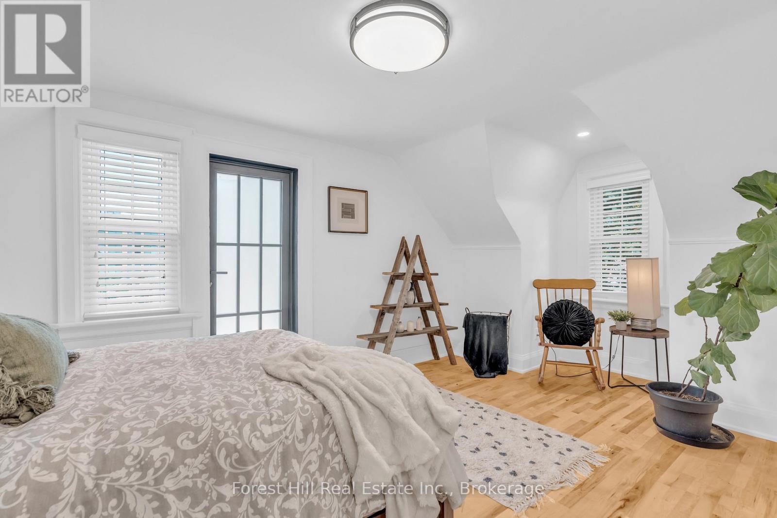 161 HERBERT STREET — photo 26