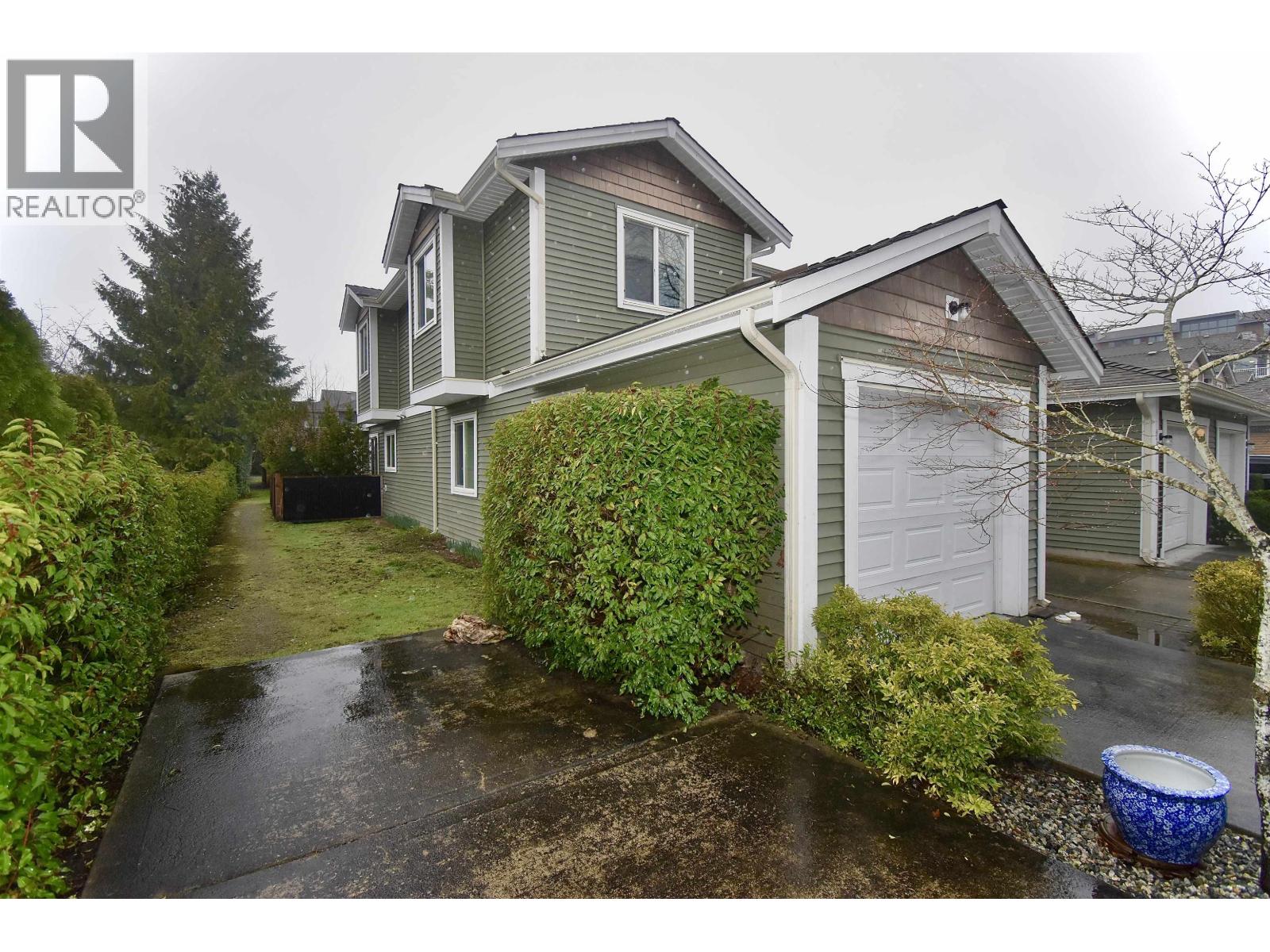 16 624 SHAW ROAD - Photo 3 of 18, Gibsons, British Columbia