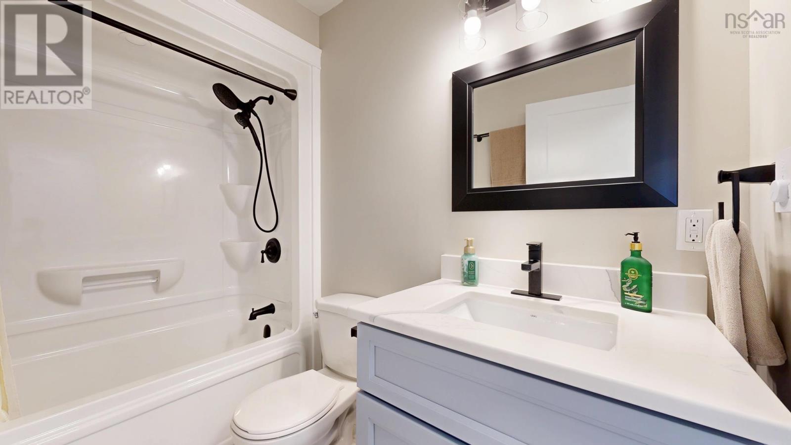 Property 15 of 25 of 1093 Chapel Street