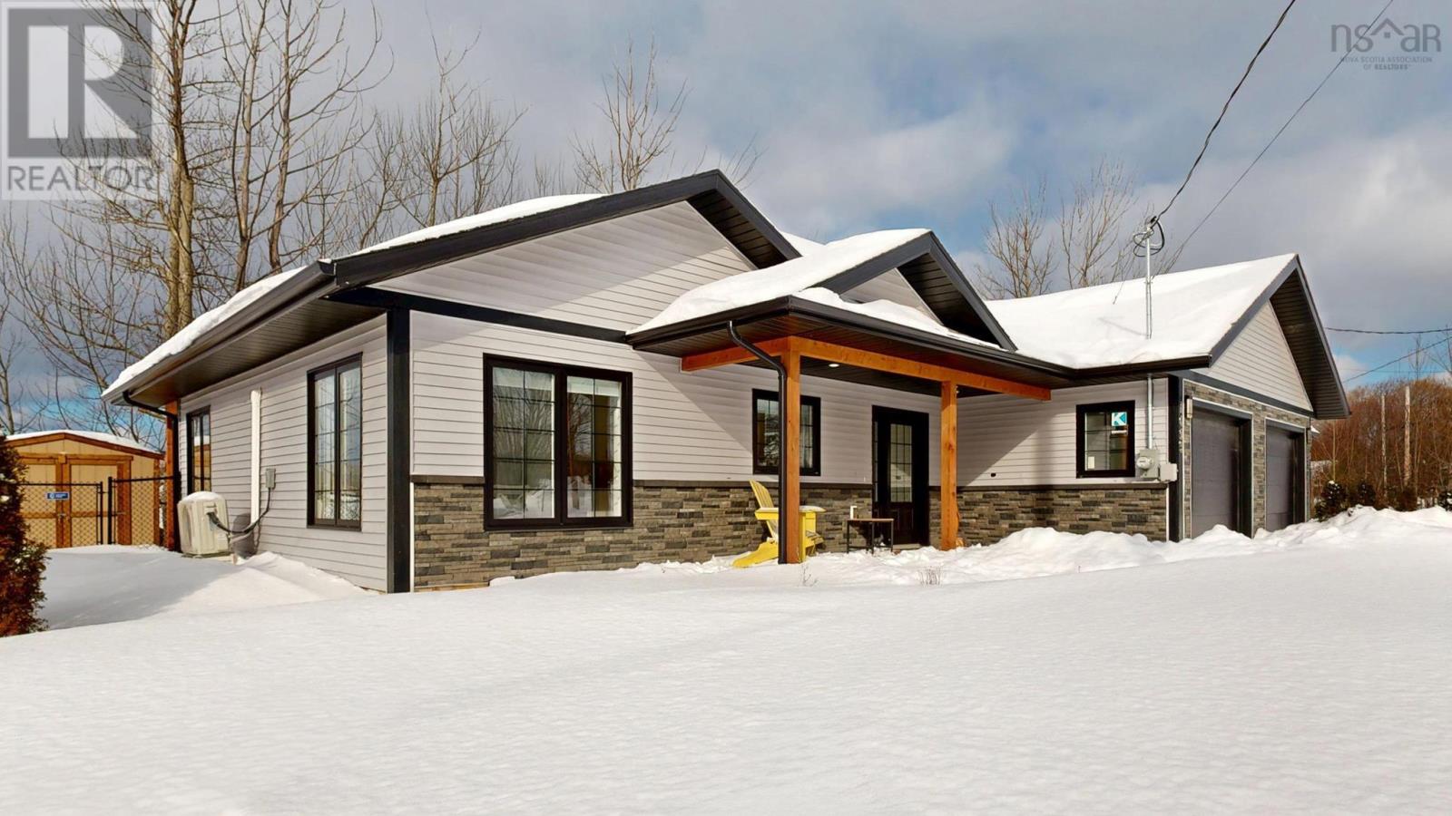 Property 2 of 25 of 1093 Chapel Street