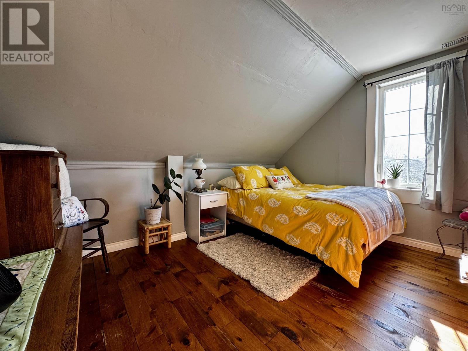 Property 19 of 23 of 85 Highway 320