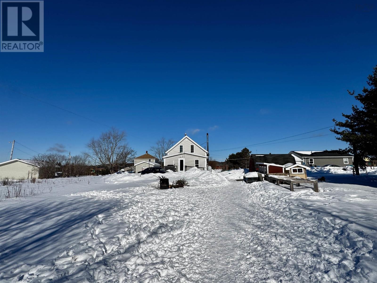 Property 4 of 23 of 85 Highway 320