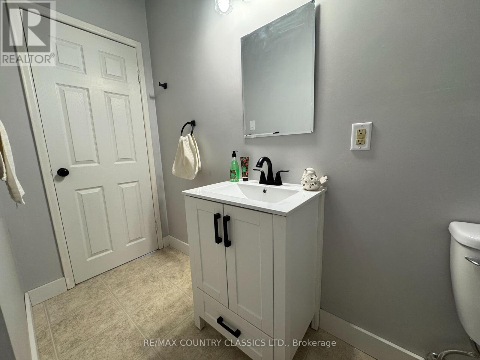 29 HEMLOCK STREET - 19